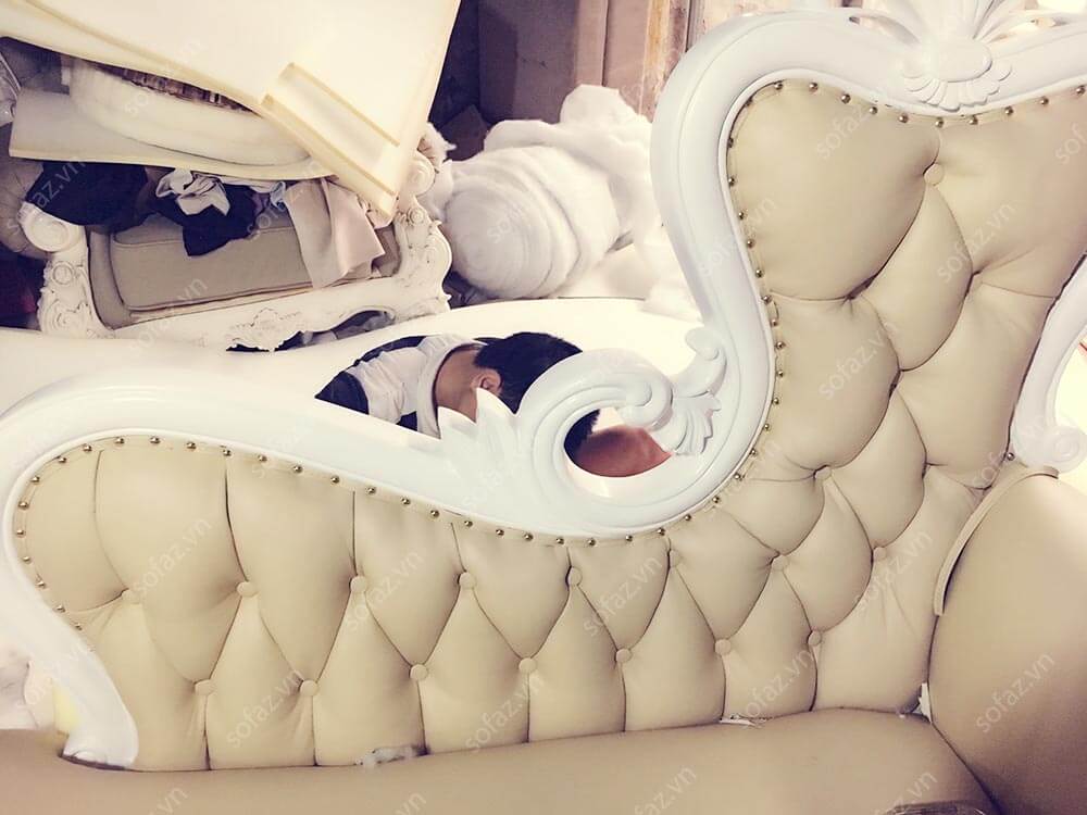 ghe-sofa-thu-gian-co-dien-da-that