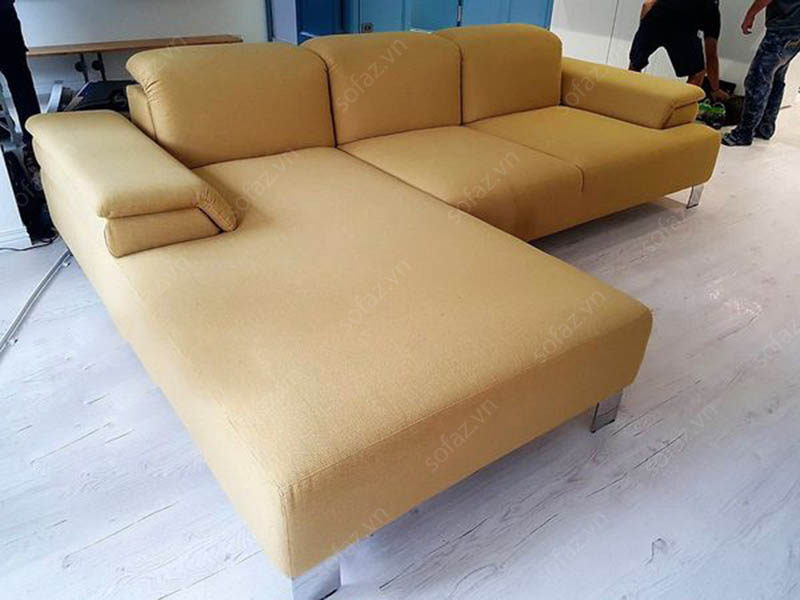 ghe-sofa-goc-phong-khach-gia-dinh-boc-vai