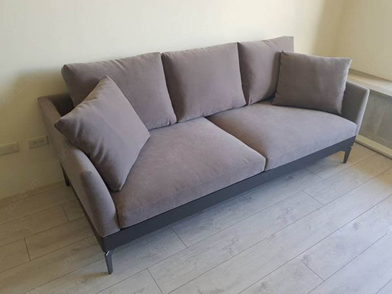 ghe-sofa-vang-boc-vai-phong-khach-gia-re